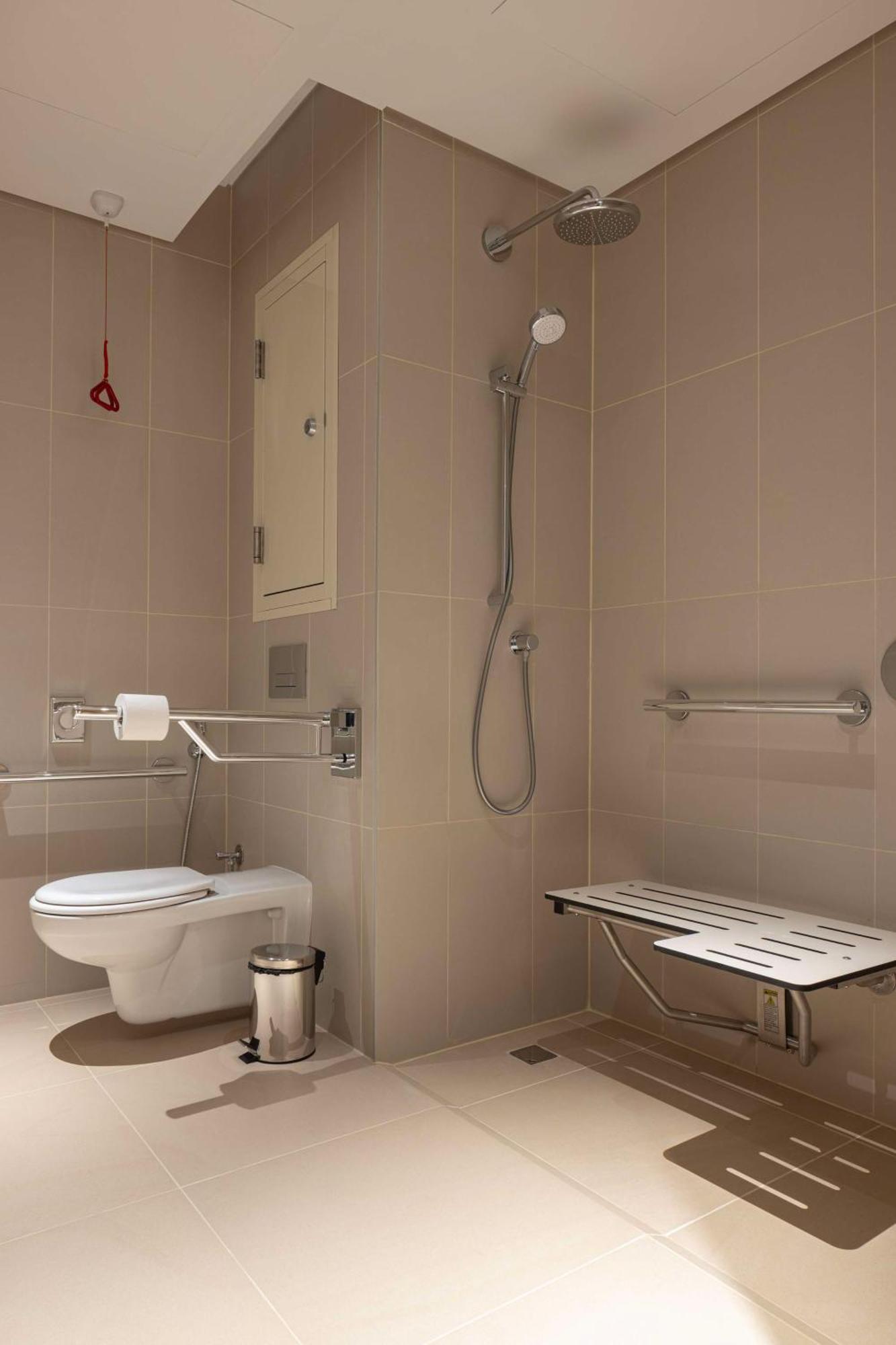 Hampton By Hilton Kuwait Salmiya Kuwait City Exterior foto