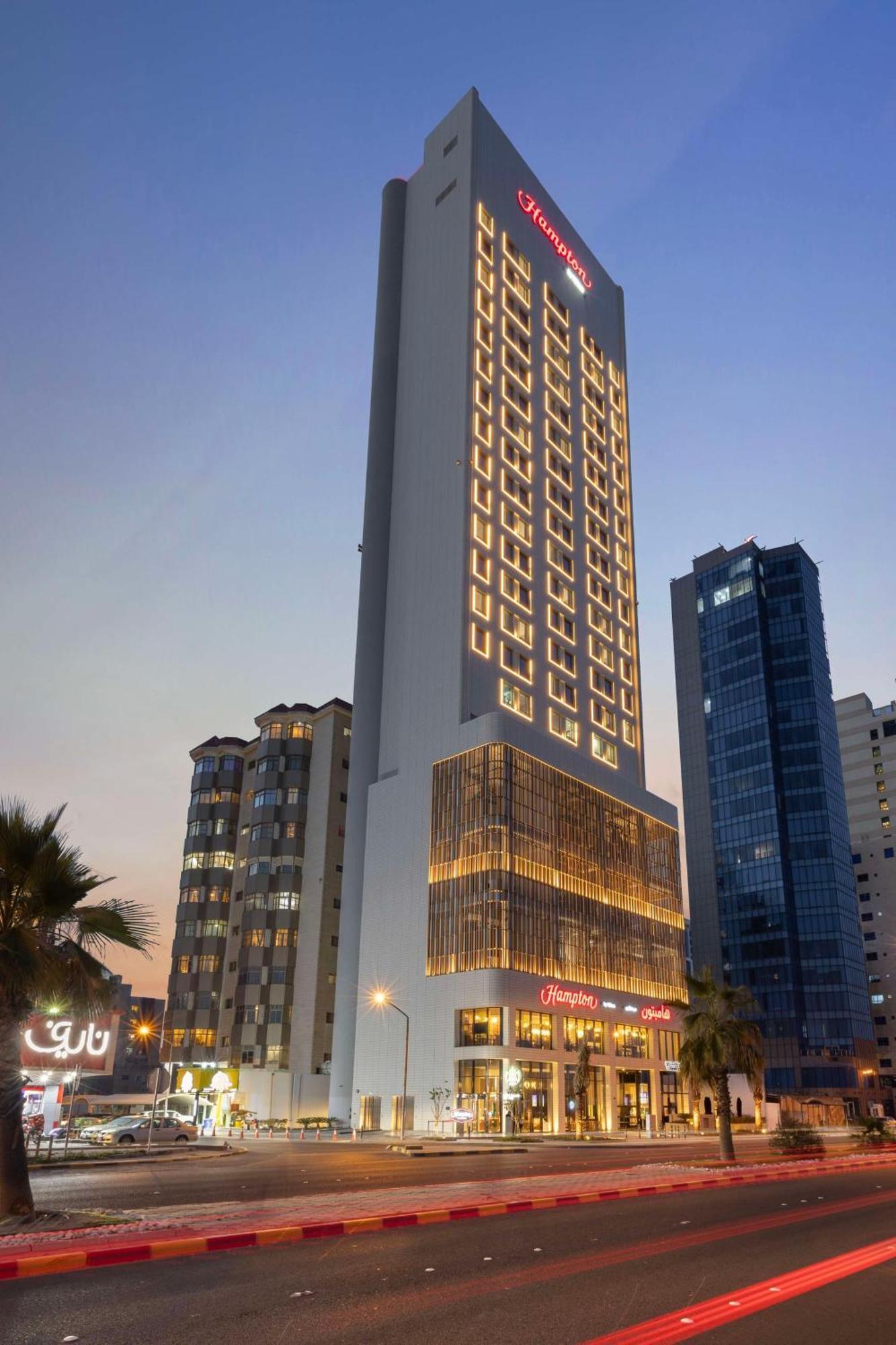 Hampton By Hilton Kuwait Salmiya Kuwait City Exterior foto